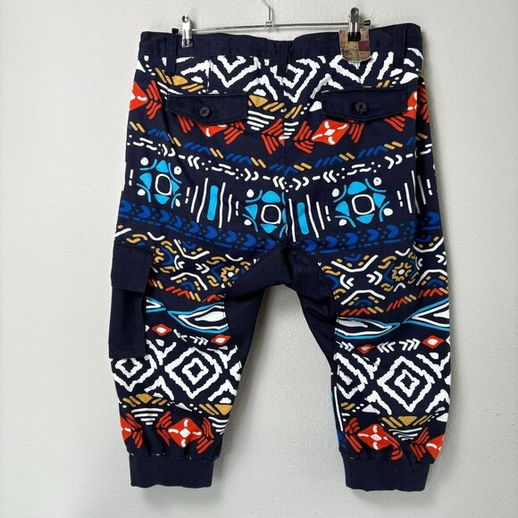 Decibel Cargo Jogger Shorts Pants Mens 38 Multicolor Geometric Navajo Print NWT - Picture 3 of 15